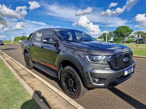 FORD RANGER 3.2 FX4 4X4 CD 20V DIESEL 4P AUTOMÁTICO FORD RANGER 3.2 FX4 4X4 CD 20V DIESEL 4P AUTOMÁTICO